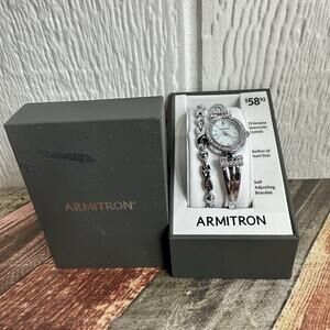 WOMEN'S STAINLESS STEEL WATCH ARMITRON 75/5381MPSVST WITH BRACELET.